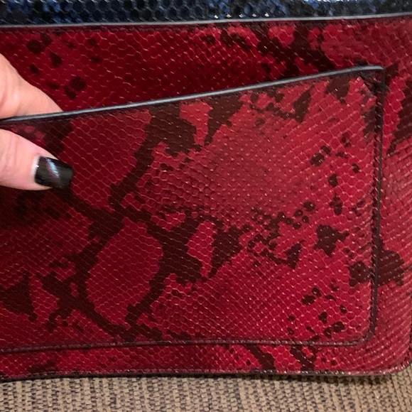 Mango snake print fish handbag - Picture 9 of 17